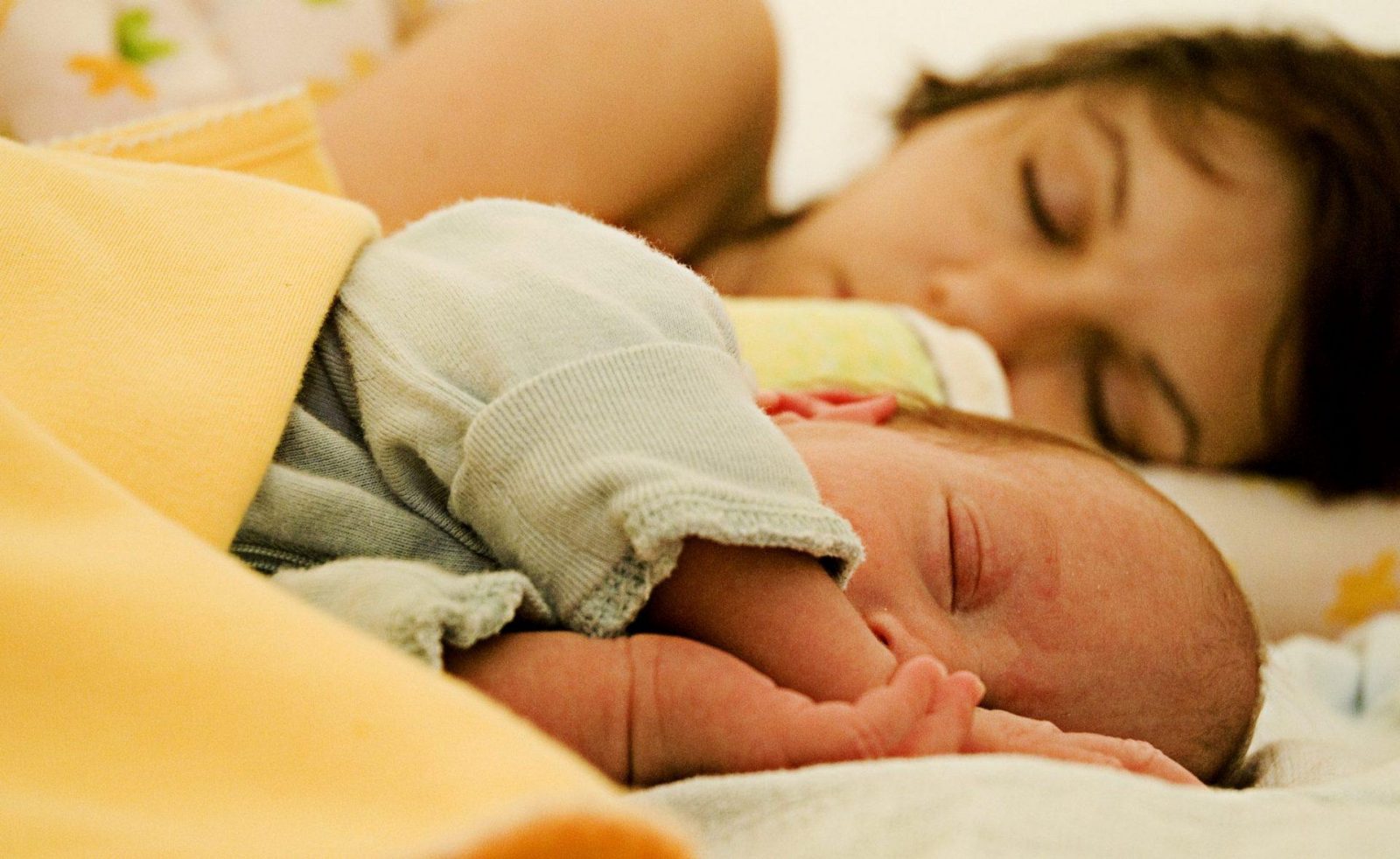 Jak pielęgnować chore niemowlę?